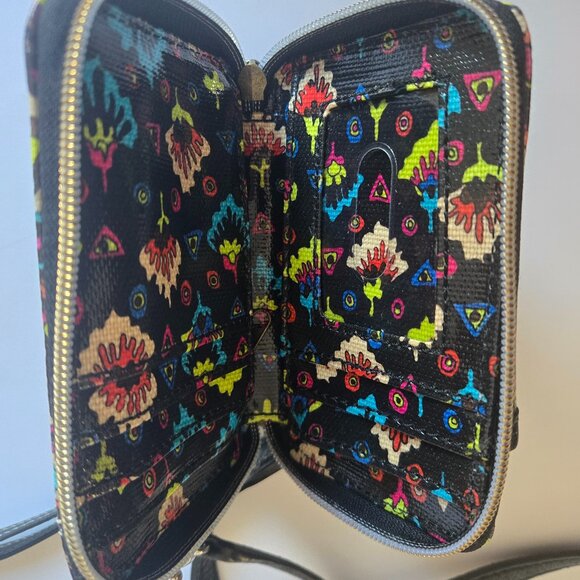 Sakroots Treated Canvas Wallet or Wristlet or Crossbody Mini Wallet Bag - Picture 2 of 4